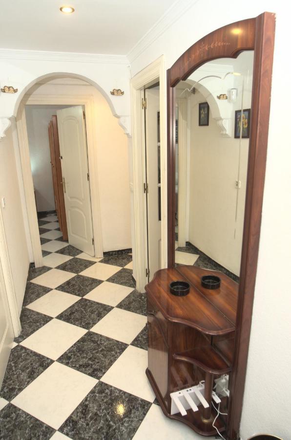 Habitacion En El Corazon Del Centro De Malaga Bagian luar foto