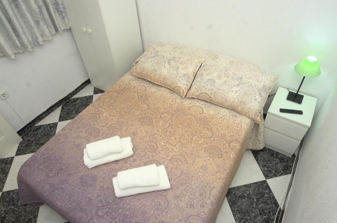 Habitacion En El Corazon Del Centro De Malaga Bagian luar foto