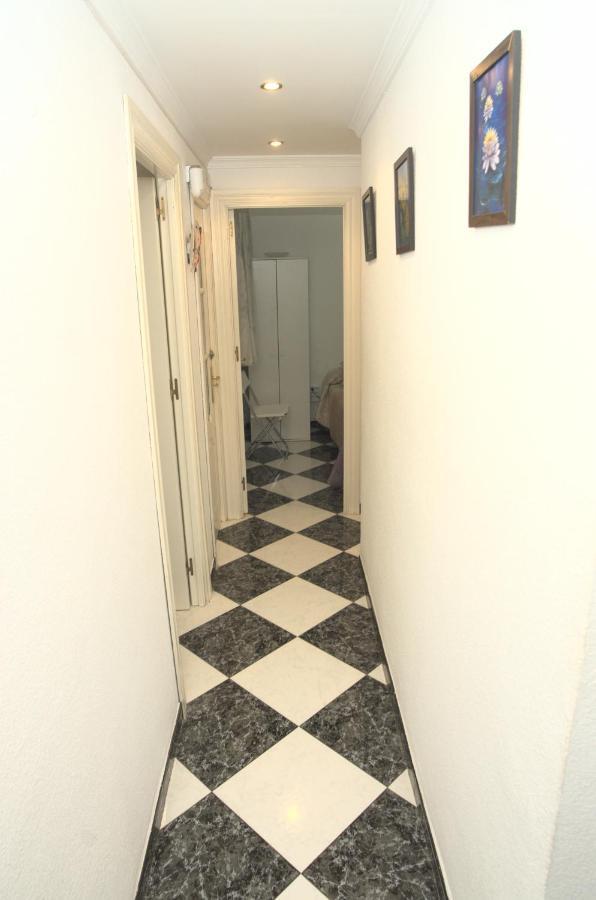 Habitacion En El Corazon Del Centro De Malaga Bagian luar foto