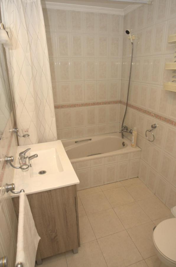 Habitacion En El Corazon Del Centro De Malaga Bagian luar foto