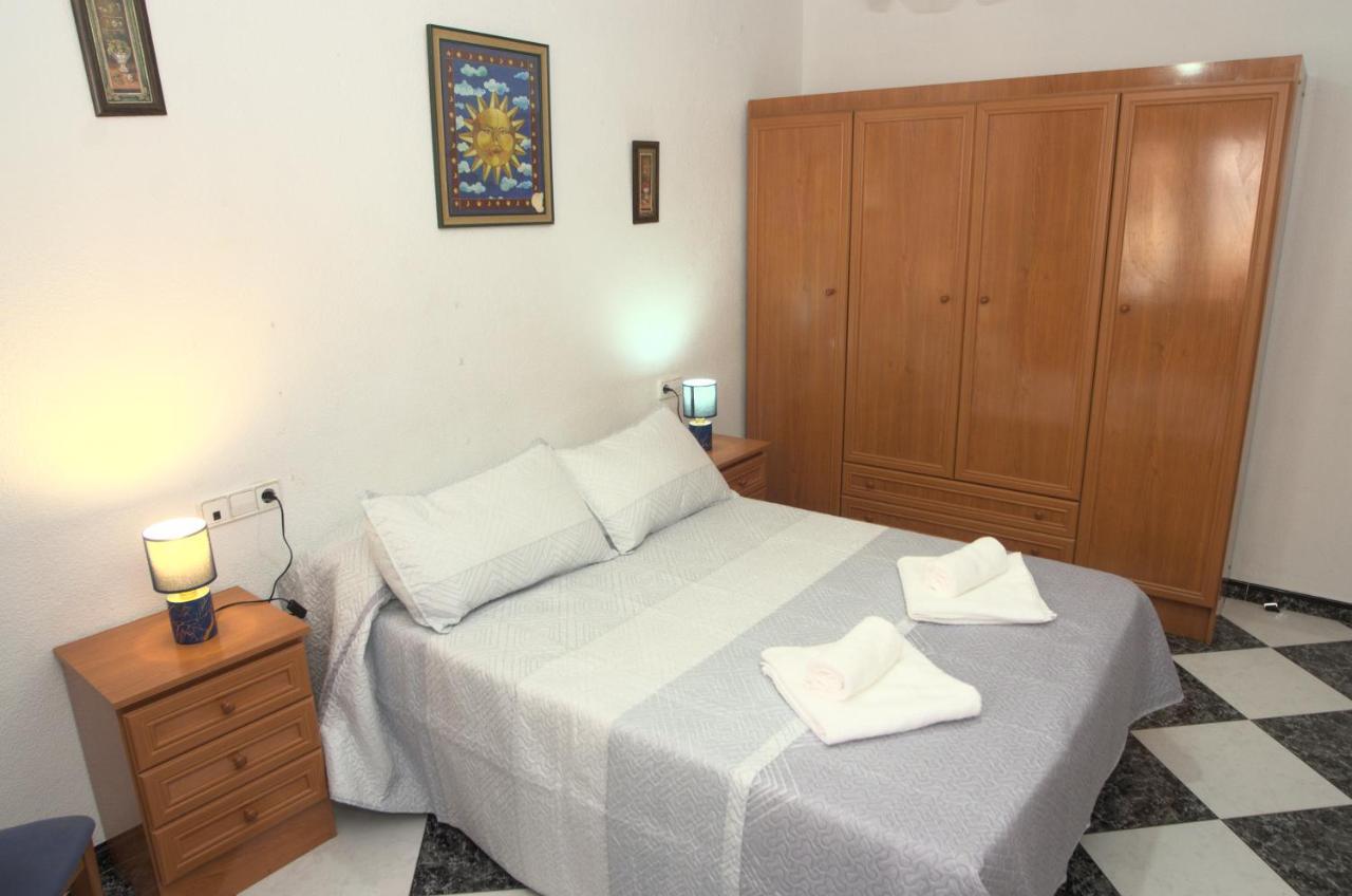 Habitacion En El Corazon Del Centro De Malaga Bagian luar foto