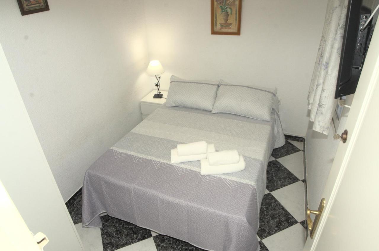 Habitacion En El Corazon Del Centro De Malaga Bagian luar foto