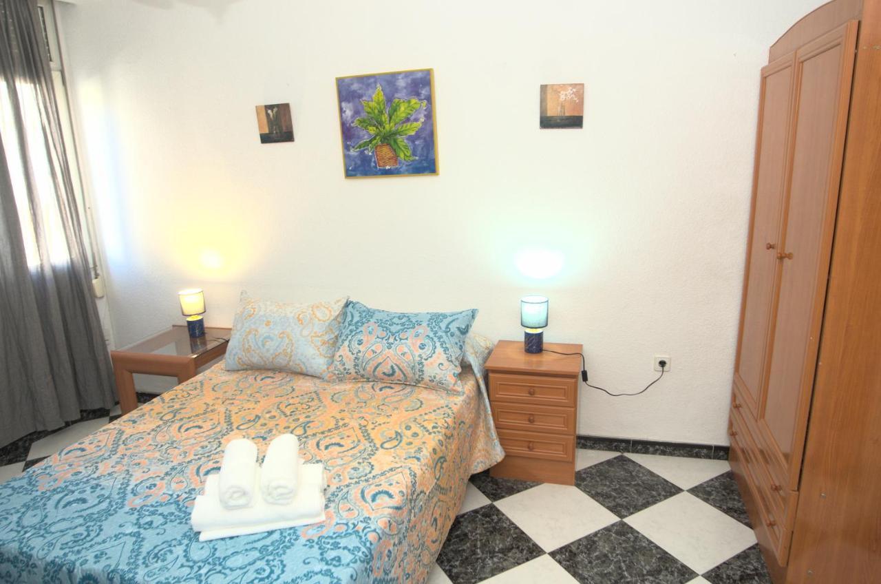 Habitacion En El Corazon Del Centro De Malaga Bagian luar foto